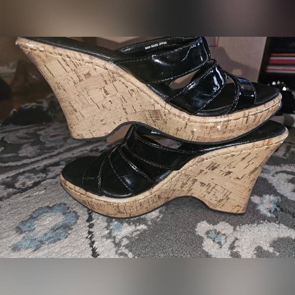 BOC Born Concepts Black Platform Wedge Cork Heel Open Toe Sandals Sz 6 - Picture 6 of 10